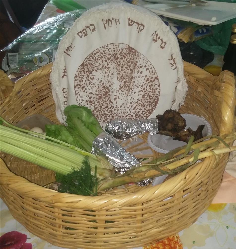 The Amazing Customs of Leil HaSeder